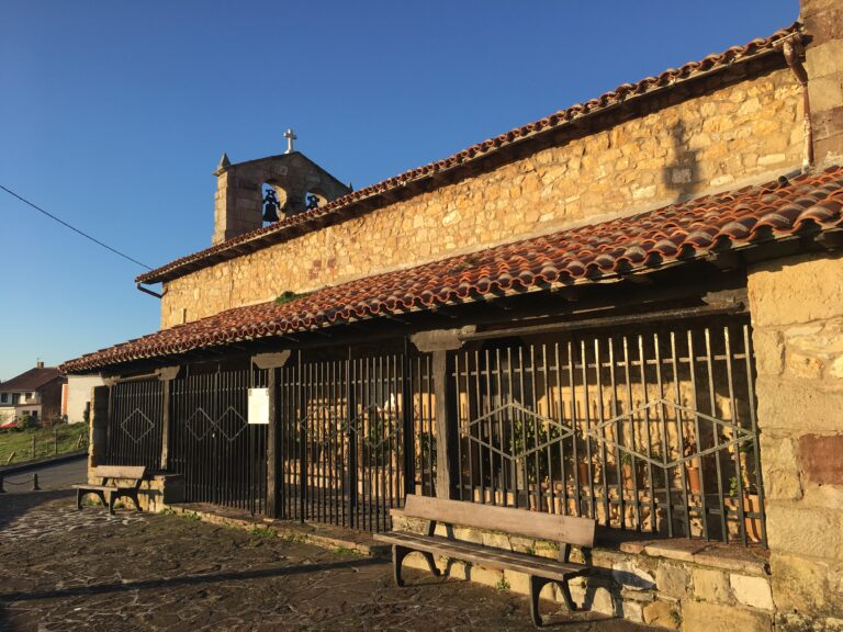 Iglesia de Santa María de Bárcena de Cudón