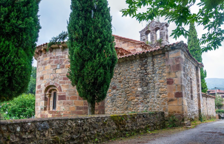 Iglesia de San Andrés en Cotillo de Anievas