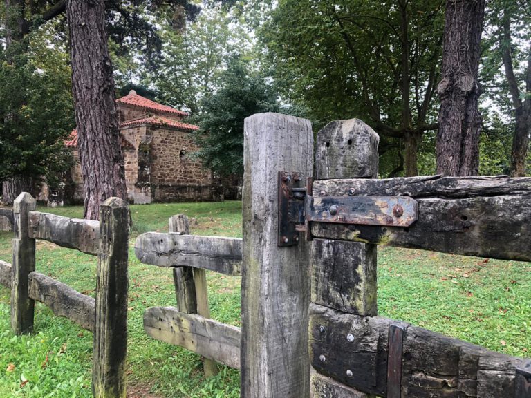 Ermita de San Antonio en Caviedes