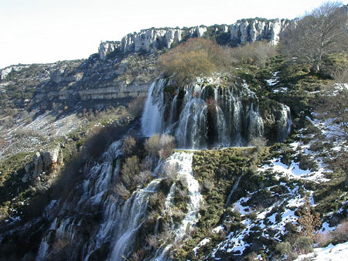 Cascada de “El Tobazo” en Villaescusa de Ebro