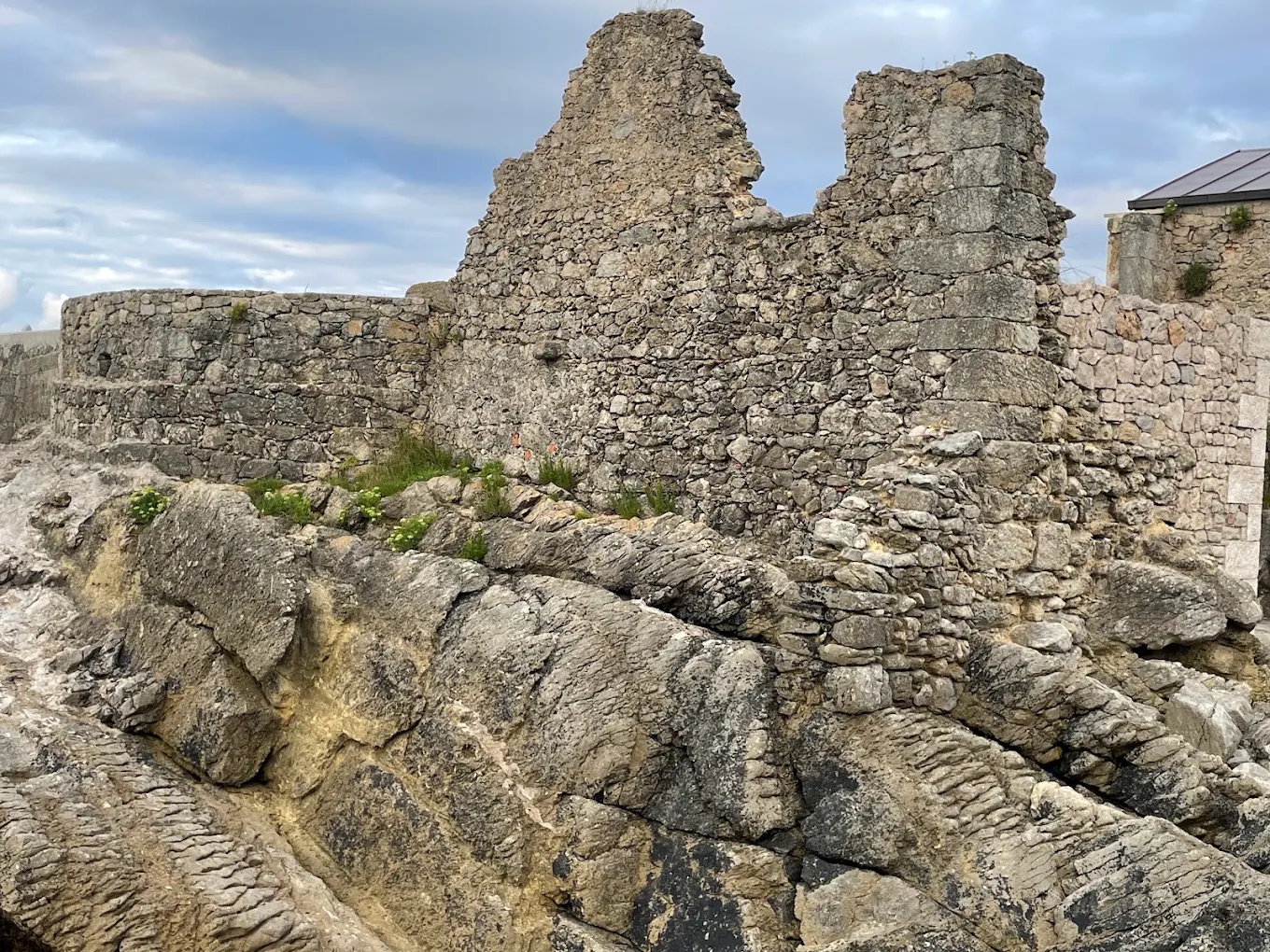 Castillo de Santa Cruz, San Vicente de la Barquera