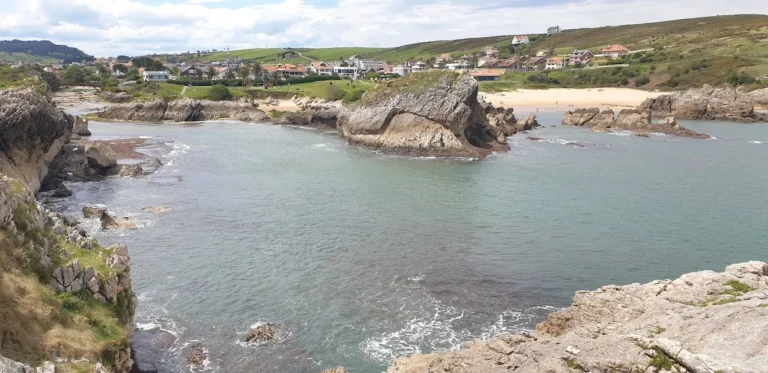 Faro de Punta Silla, San Vicente de la Barquera