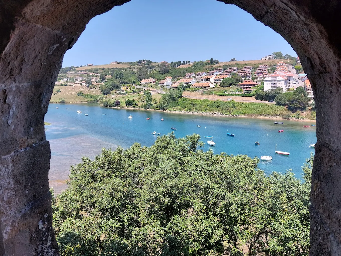 Castillo del Rey, San Vicente de la Barquera
