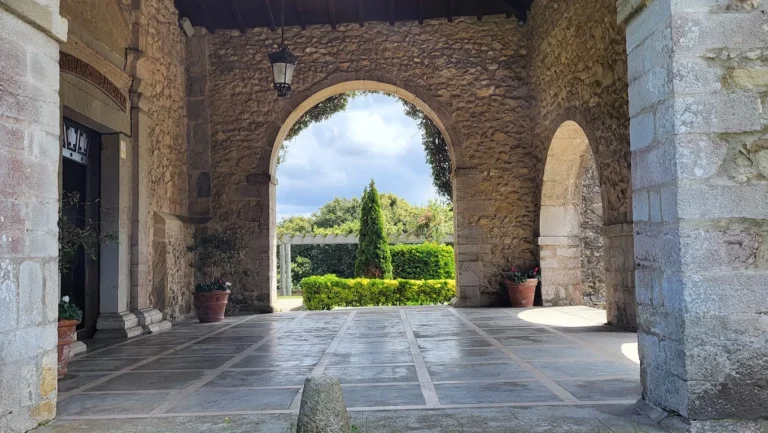 Santuario de la Barquera, San Vicente de la Barquera