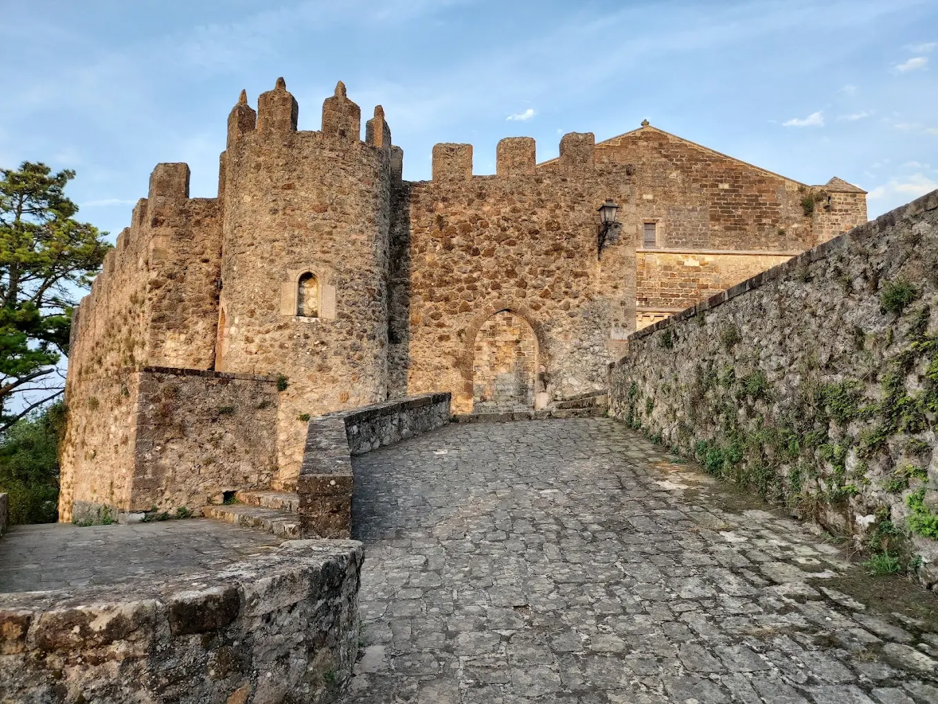 Castillo del Rey, San Vicente de la Barquera