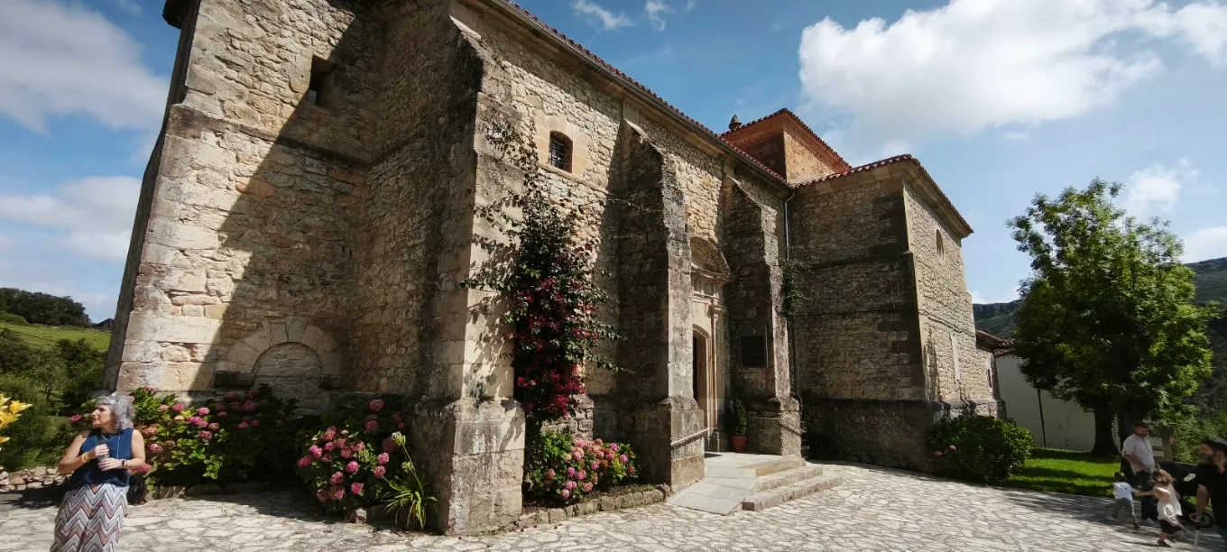 Iglesia de Nuestra Señora de las Nieves, Gandarilla, San Vicente de la Barquera