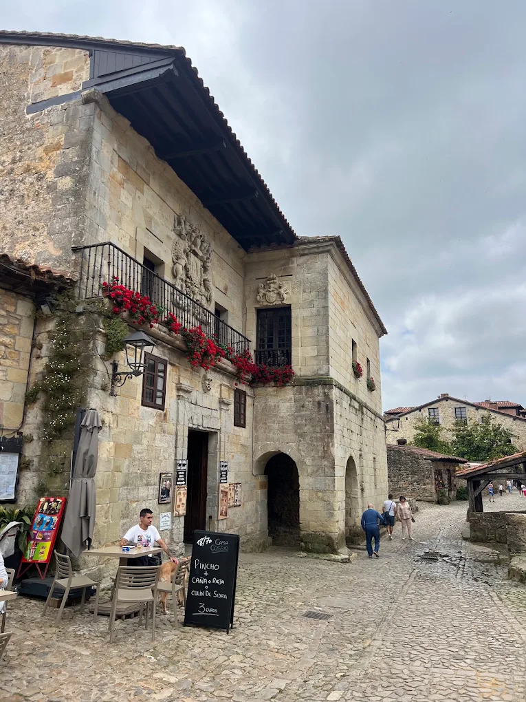 Casa de los Quevedo y Cossío en Santillana del Mar