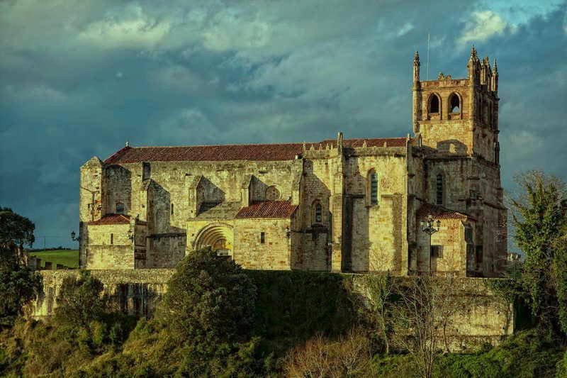 Iglesia de Santa María de los Ángeles, San Vicente de la Barquera