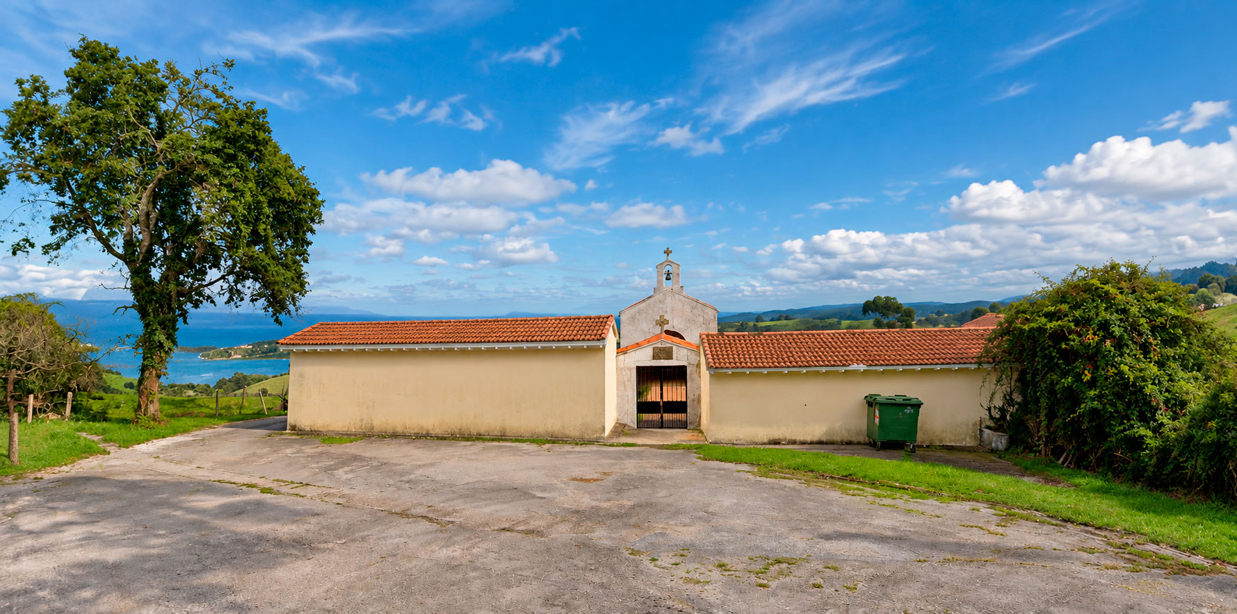 Capilla de los Tomases, La Acebosa, San Vicente de la Barquera