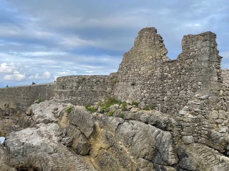 Castillo de Santa Cruz, San Vicente de la Barquera