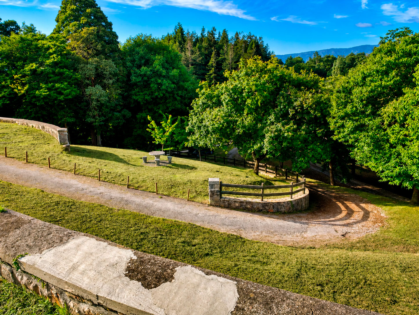 Ermita de San Esteban en el Monte Corona, Comillas