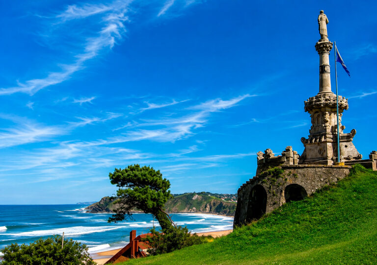 Monumento al Marqués de Comillas, Cantabria