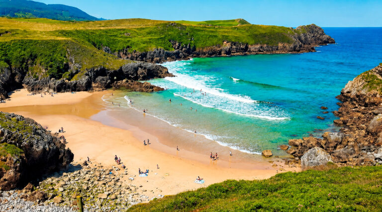 Playa de Fuentes, San Vicente de la Barquera