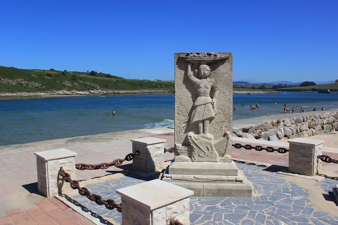Escultura La Sardinera en Suances