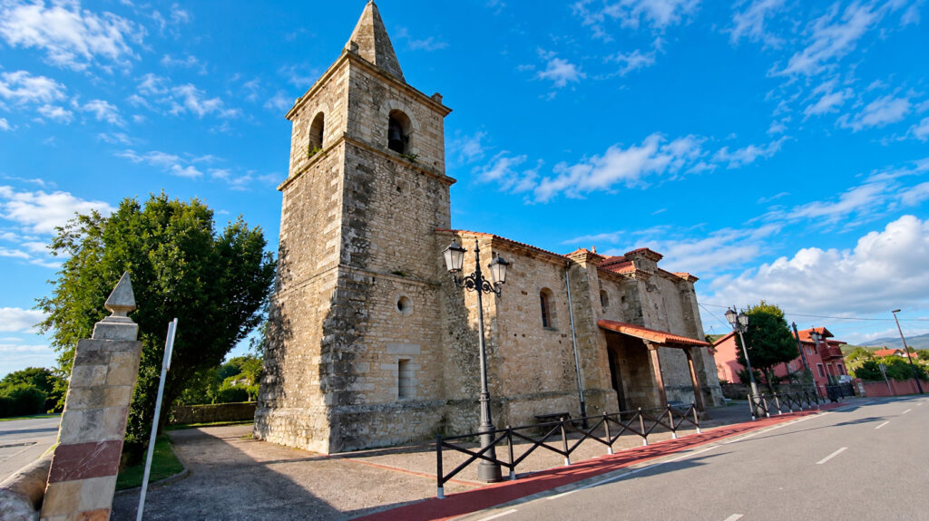 Iglesia de San Saturnino en Hinojedo, Suances
