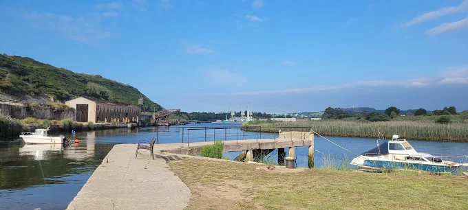 Encinares del embarcadero de los Cantos