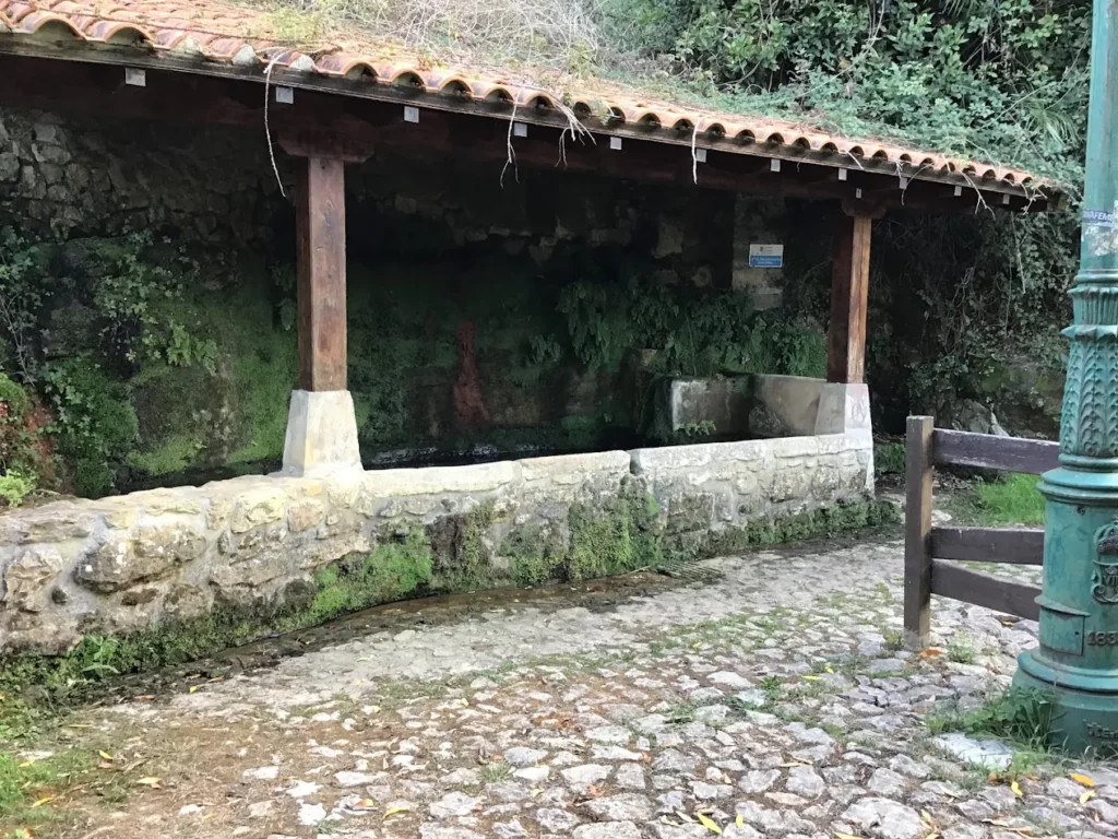 Fuente de Enmedio en Suances