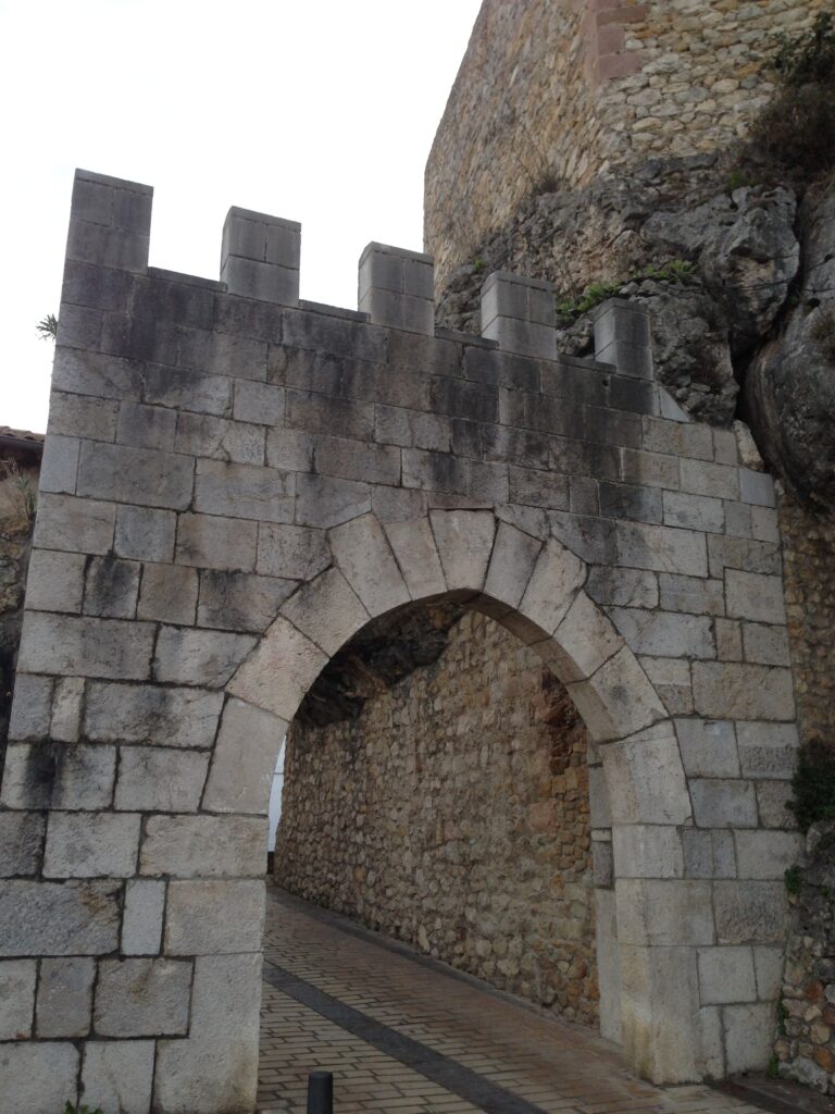 Murallas de San Vicente de la Barquera - vista 3