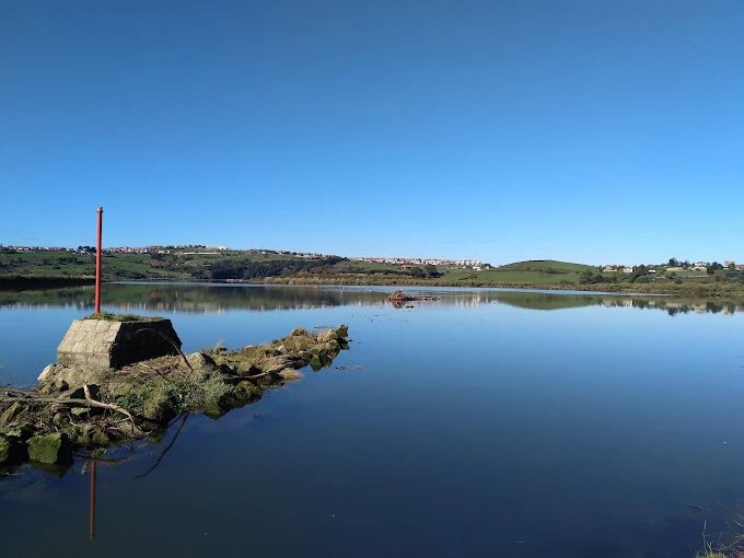 Pasarela del carril bici sobre la ría de San Martín entre Suances e Hinojedo
