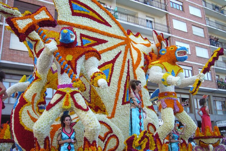 Carroza floral durante la Batalla de Flores de Laredo en 2007