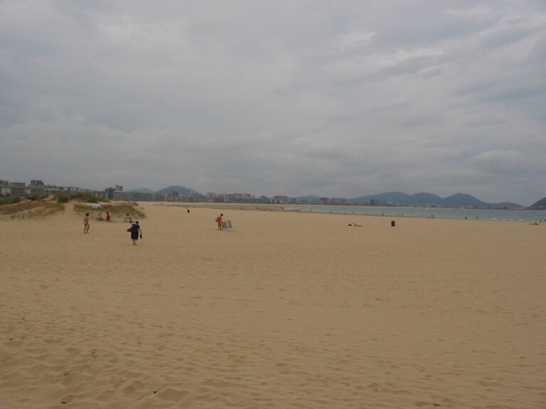 Playa de La Salvé, Laredo