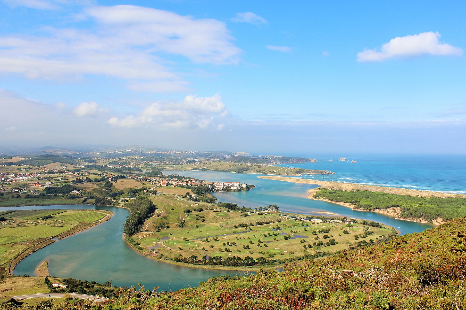 Estuario del Pas y ría de Mogro