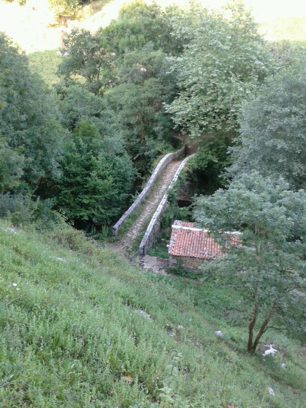 Puente de Linto en el municipio de Miera