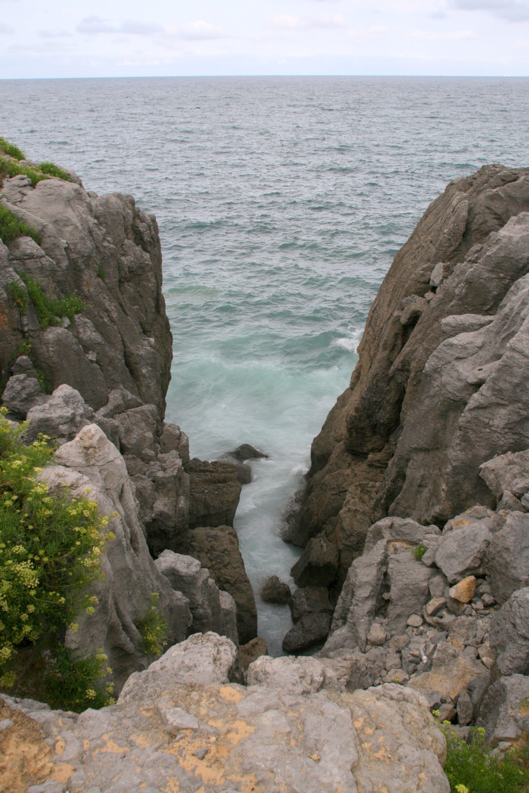 Costa e islotes de Noja