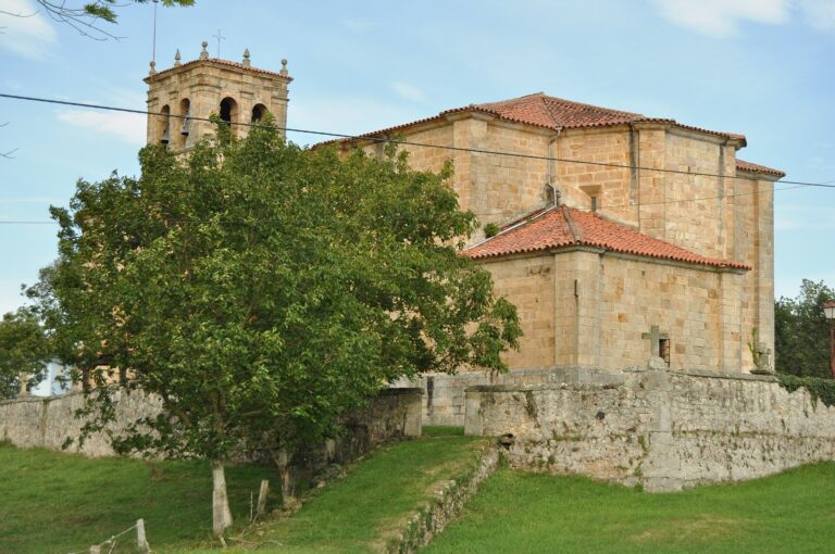 Iglesia de San Jorge en la localidad de Penagos; fotografía de Luis Rogelio HM