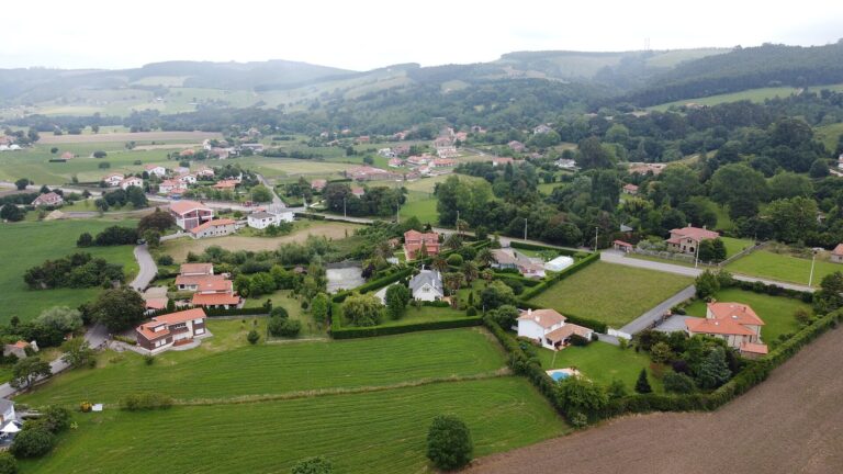 Vista de Carriazo, capital de Ribamontán al Mar