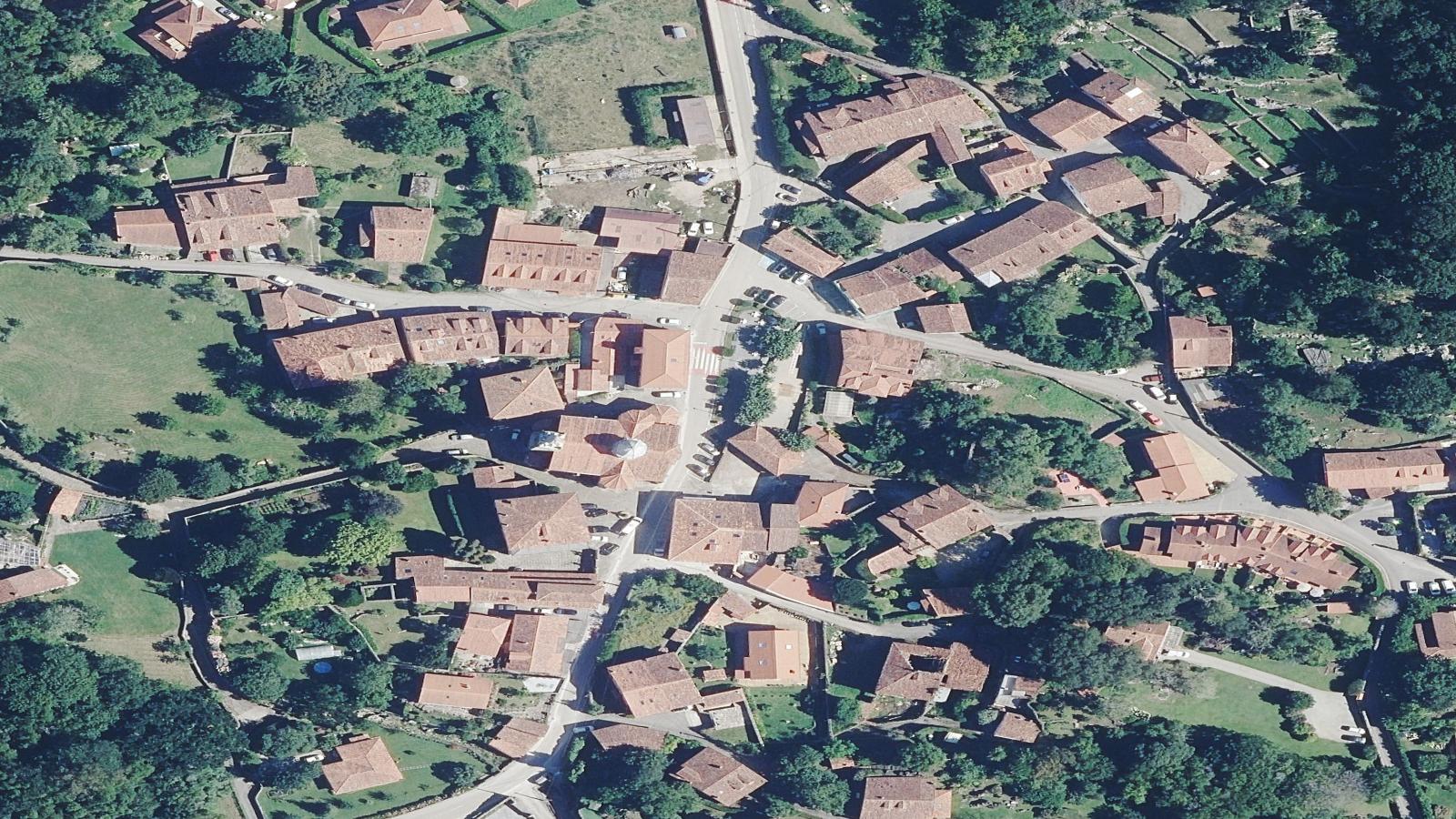 Ortofoto aérea del barrio de La Iglesia, en Ruiloba