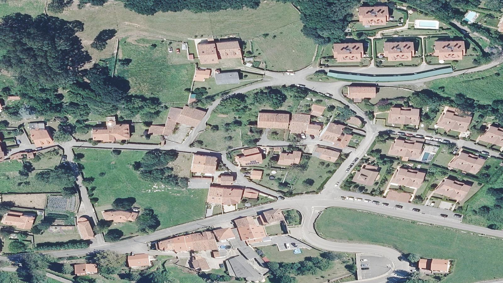 Ortofoto aérea del barrio de Liandres, en Ruiloba