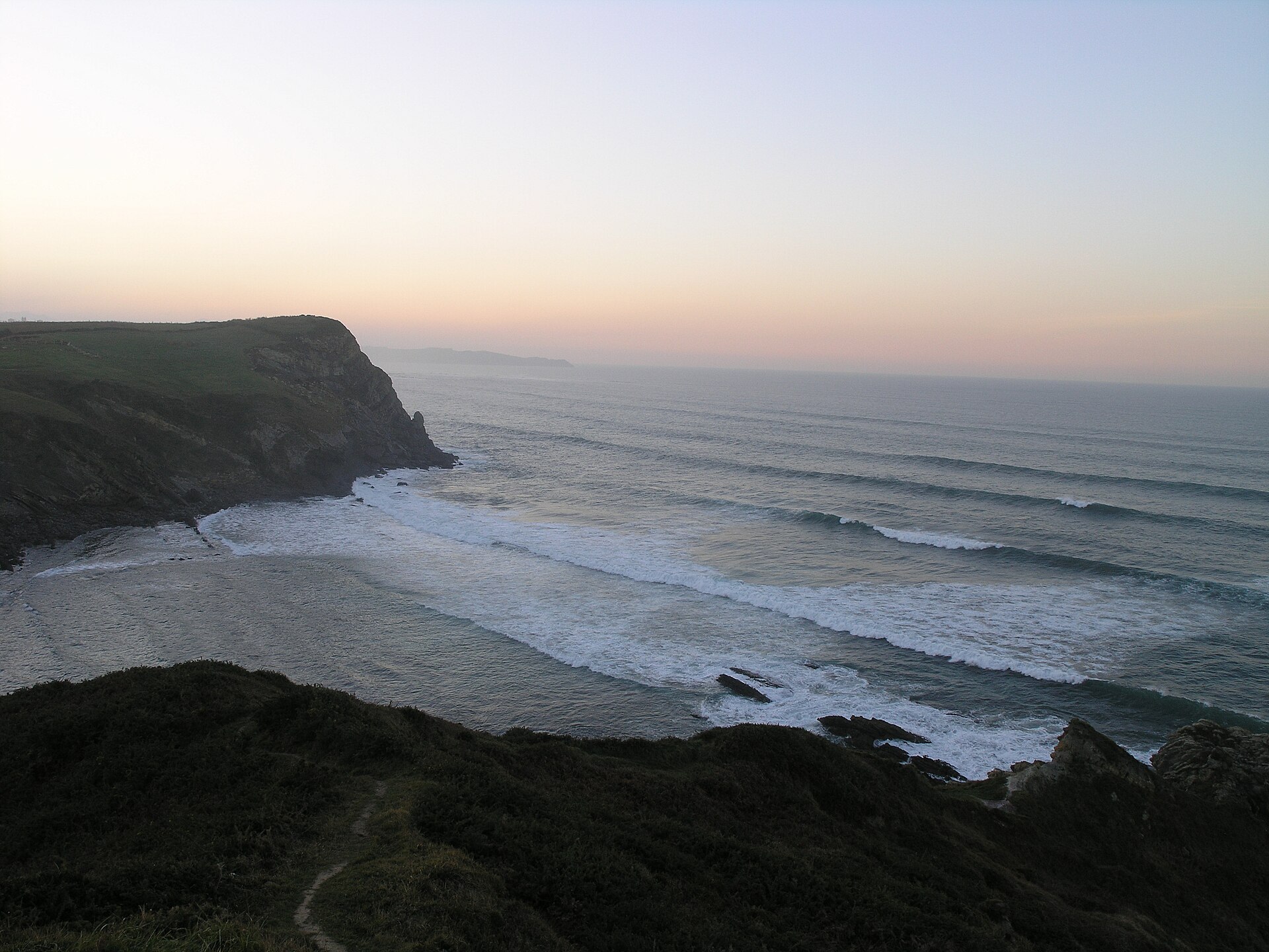 Panorámica del litoral de Ruiloba desde el Miradorio