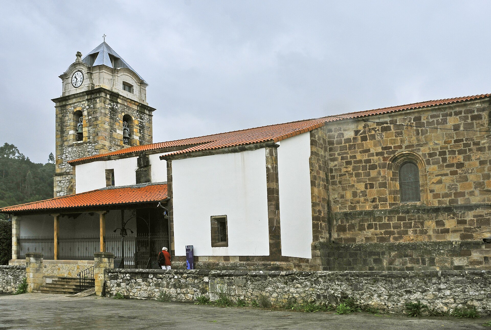 Iglesia de San Miguel del pueblo de Camargo
