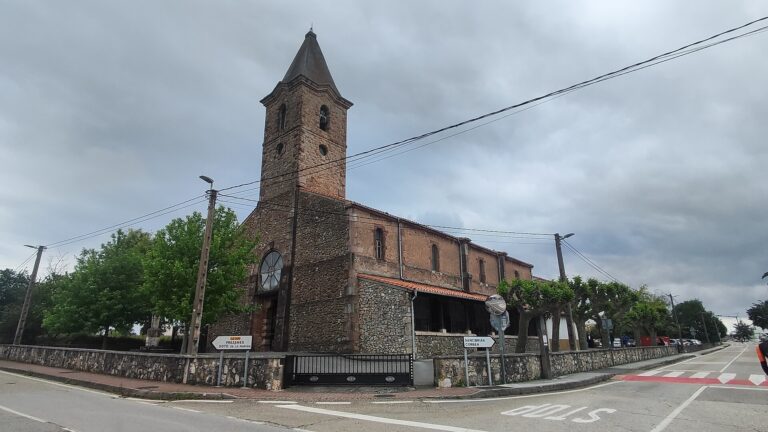 Iglesia de la Santa Cruz de Bezana