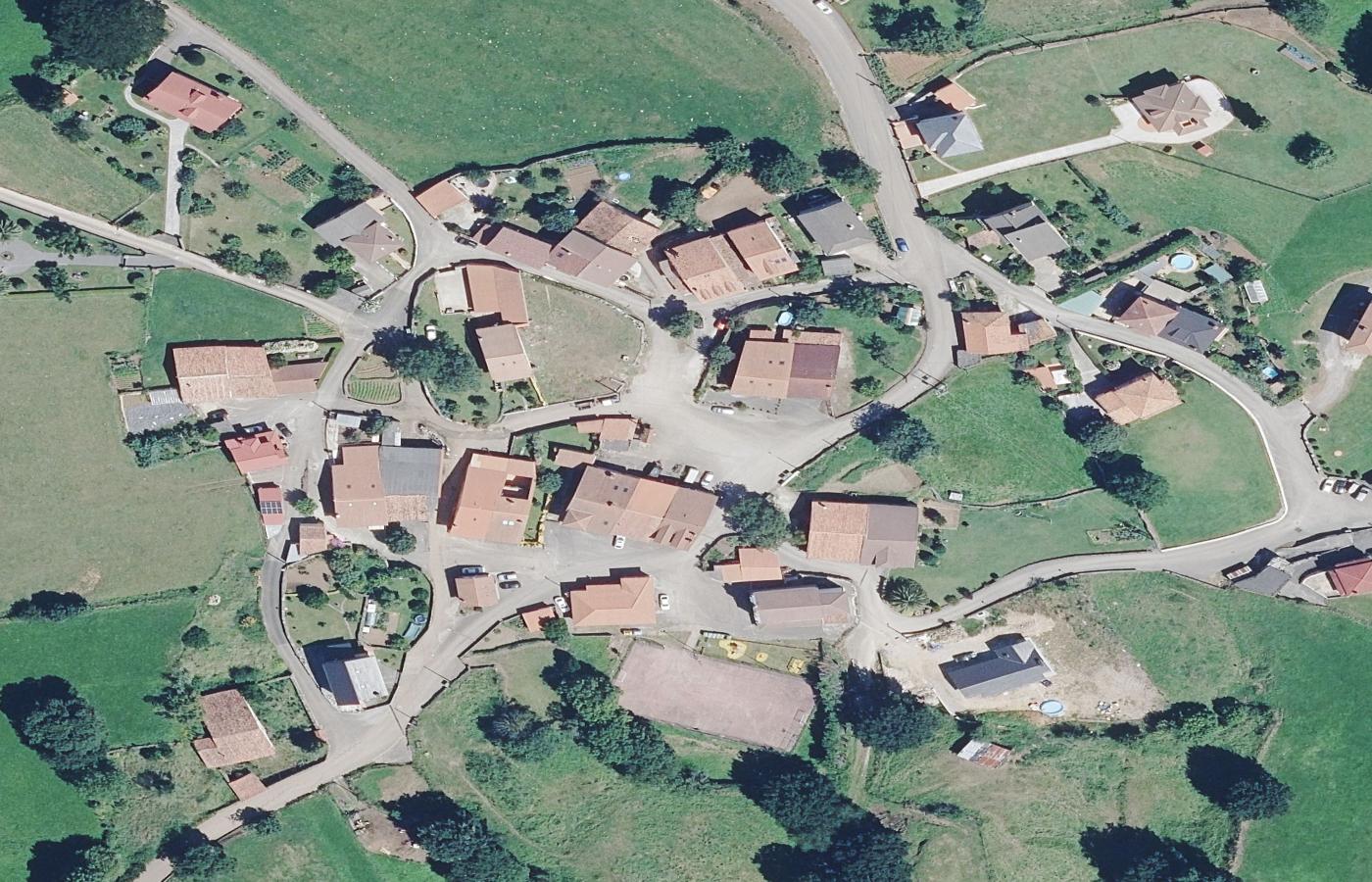 Ortofoto aérea de Totero, municipio de Santa María de Cayón