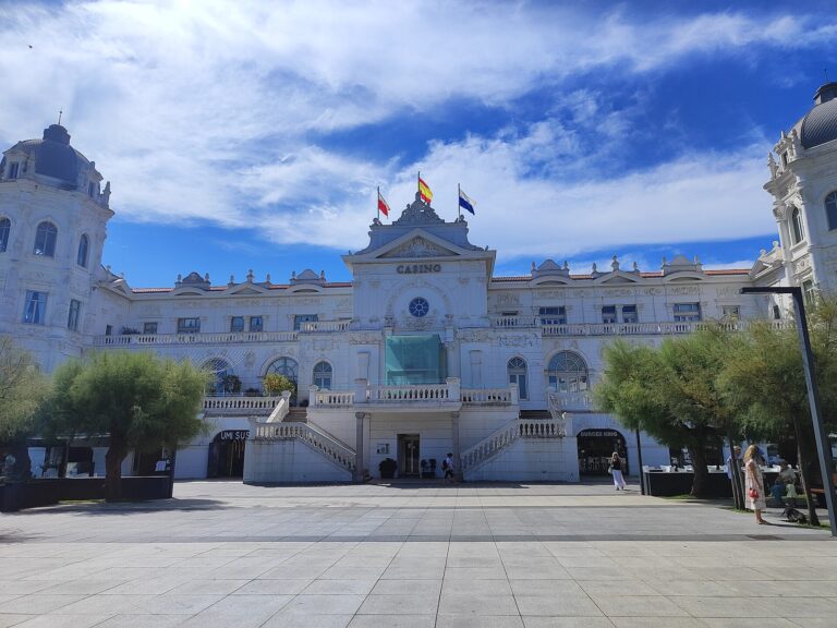 Gran Casino del Sardinero en la Plaza de Italia