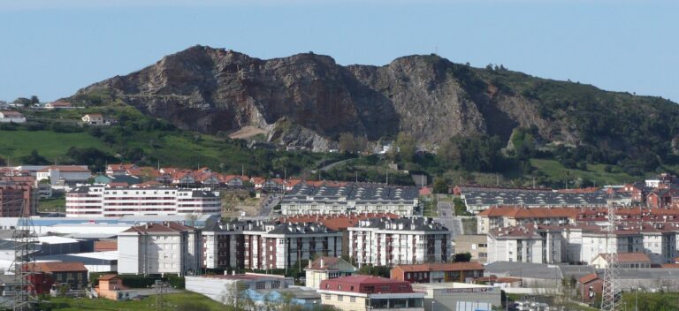 Peña de Peñacastillo en Santander
