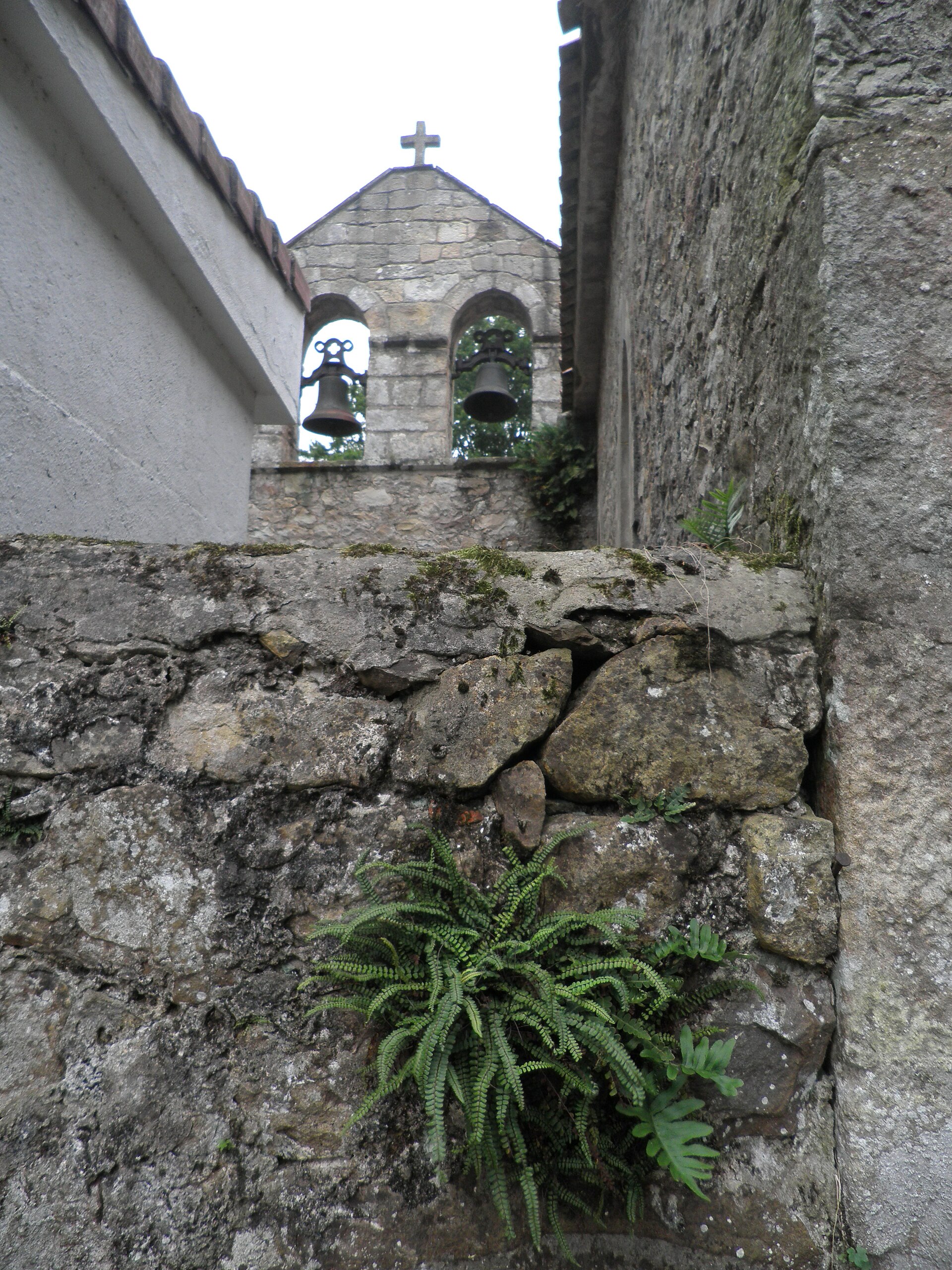 Iglesia de Nuestra Señora de la Asunción en Acereda, Santiurde de Toranzo